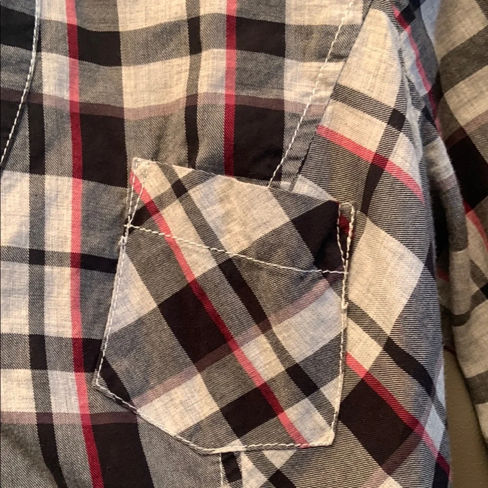 Guess Plaid Button Down Shirt in Pink Blue & White - Picture 6 of 11